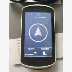 GPS Vélo Garmin Edge 1030 : Bon état général, avec support et câble USB