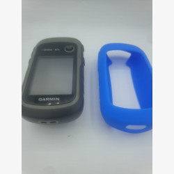 Used Garmin Etrex 30x GPS with a USB cable and a protective pouch