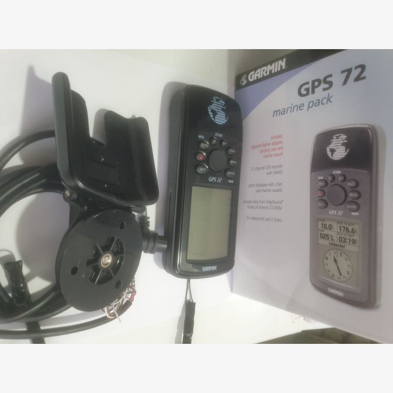 GPS 72 brand Garmin portable marine with carrying pouch