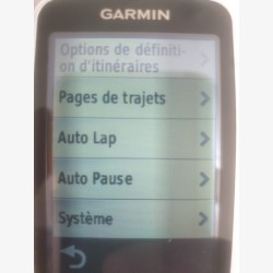 Edge Touring: GPS de Qualité avec Accessoires Complet et Carte France 2024