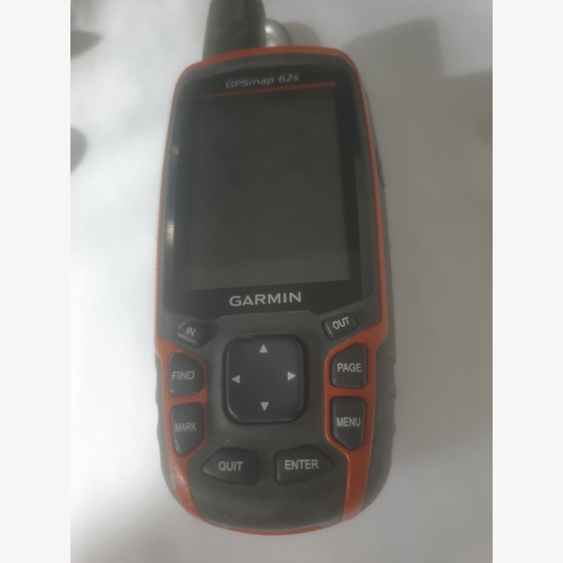 GPSMAP 62s de la marque Garmin avec une carte topo complète de France