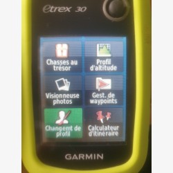 Etrex 30 Garmin GPS with France topo map installed