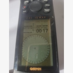 Used GPS 12 Garmin Portable
