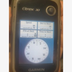 GPS Etrex 30: Fonctionnel avec Carte Topo France, Légères Usures Visibles