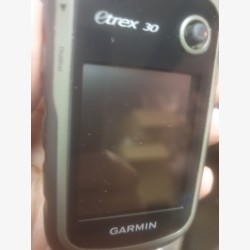 GPS Etrex 30 : Prêt pour l'Aventure avec Carte Topo France et Accessoires