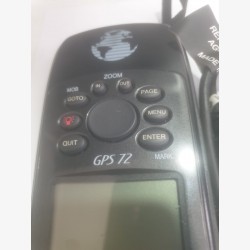 Garmin GPS 72 en Excellent État avec Chargeur Allume-Cigare - Parfait pour la Randonnée et la Navigation