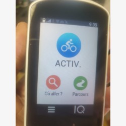 Edge Explore GSP Garmin pour vélo dans sa boite avec accessoires