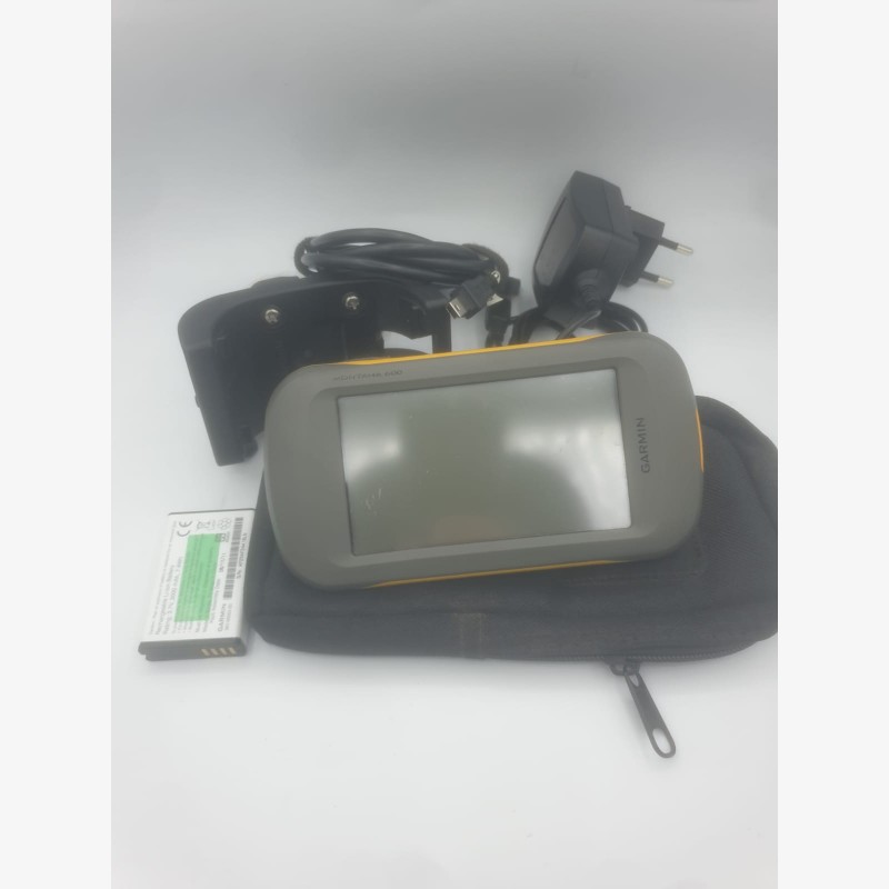 Montana 600 Garmin GPS with accessories in very good condition