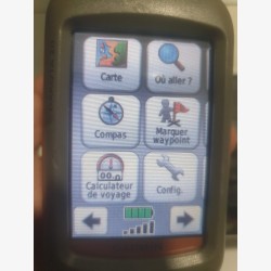 Dakota 20 Garmin GPS in its box, used device