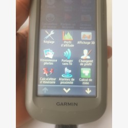 Garmin Montana 650 en très bon état avec accessoires