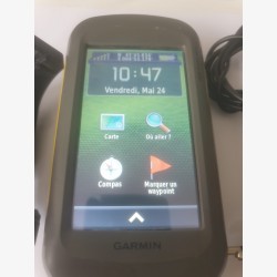 Montana 600 GPS Garmin with accessories and several topographic maps