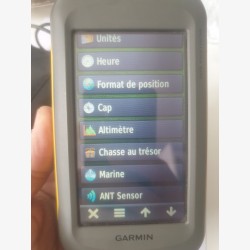 GPS Montana 600 en très bon état avec accessoires