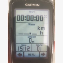 Garmin Edge 800 compteur vélo avec accessoires