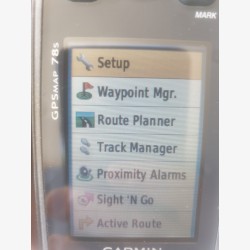 Garmin GPSMAP 78s portable marine GPS in excellent condition