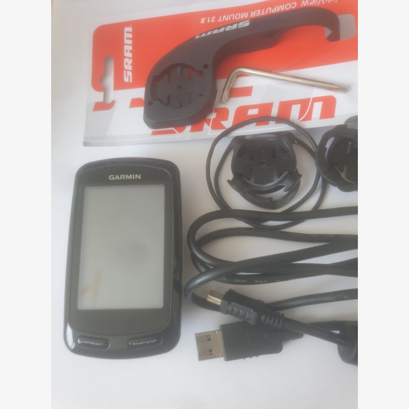 Garmin Edge 800 d'occasion avec accessoires