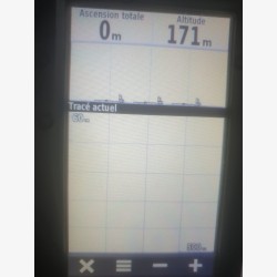 GPS Garmin Montana 650t en Très Bon État avec Cartes Préinstallées