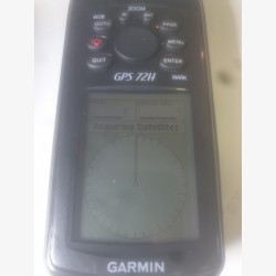 Garmin GPS 72H like new, in its box with adjustable mounting bracket