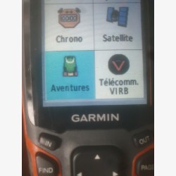 GARMIN GPSMAP 64S en bon état avec carte et support de vélo