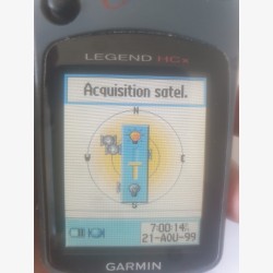 Garmin eTrex Legend HCx GPS in Good Condition - Powerful and Reliable for Outdoor Activities