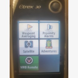 GPS Etrex 30: Fonctionnel avec Carte Topo France, Légères Usures Visibles