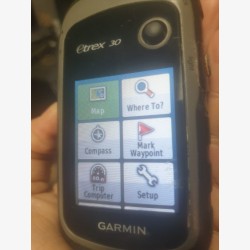 GPS Etrex 30: Fonctionnel avec Carte Topo France, Légères Usures Visibles