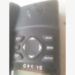 GARMIN GPS 12 with pouch