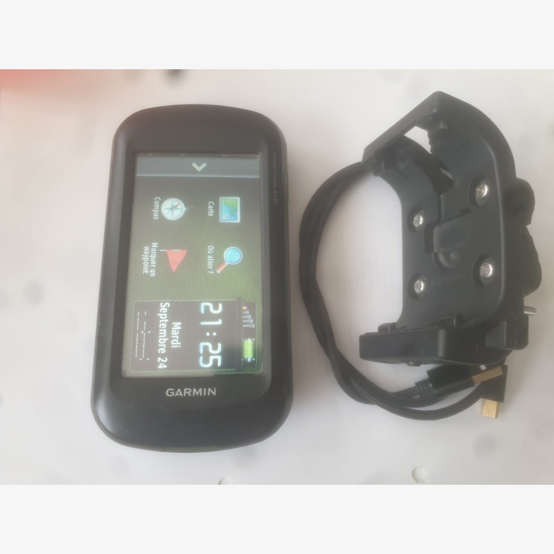 GARMIN Montana 610 with maps and accessories