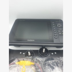 GPSMAP 820 Traceur de cartes Garmin pour bateau