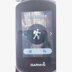 Etrex Touch 35 dans sa boîte avec pochette et accessoires