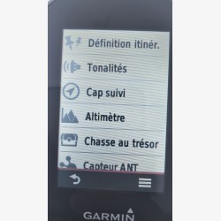 Etrex Touch 35 dans sa boîte avec pochette et accessoires