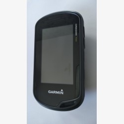Oregon 700 dans sa boîte d'origine avec carte et câble USB