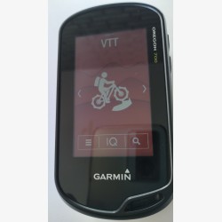 Oregon 700 dans sa boîte d'origine avec carte et câble USB