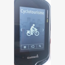 Oregon 700 avec carte de France et plusieurs accessoires