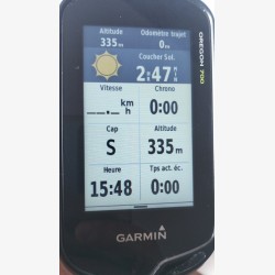 Oregon 700 avec carte de France et plusieurs accessoires