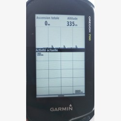 Oregon 700 avec carte de France et plusieurs accessoires