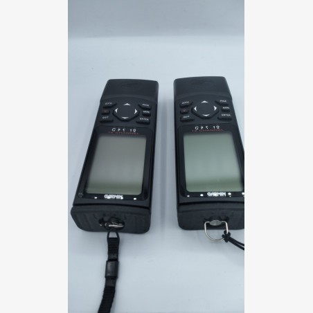 Lot of 2x GPS 12 of the Garmin brand