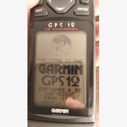 GARMIN GPS 12 en bon état