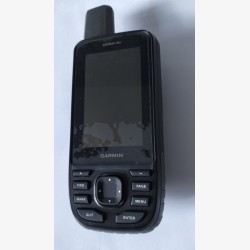 GPSMAP 66s dans sa boîte d'origine avec accessoires