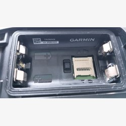 GPSMAP 66s dans sa boîte d'origine avec accessoires