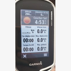 Oregon 650T with French topo card