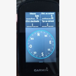 Oregon 700 avec pochette et accessoires