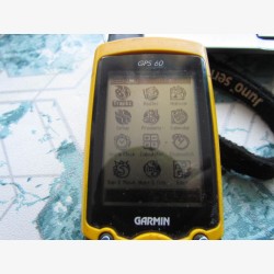 Garmin GPS 60 en bon état avec pochette