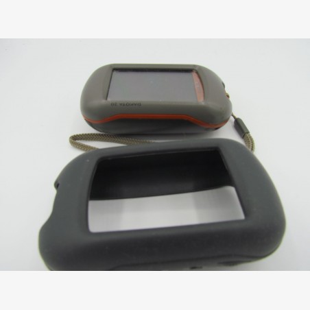 Garmin Dakota 20 en bon état avec carte France entière 2026