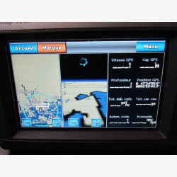 Garmin GPSMAP 720s chartplotter/fishfinder in very good condition