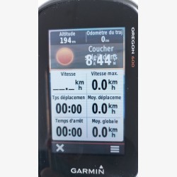 Garmin Oregon 600 outdoor GPS in good condition