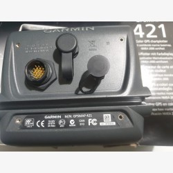Garmin GPSMAP 421 traceur GPS marine état neuf