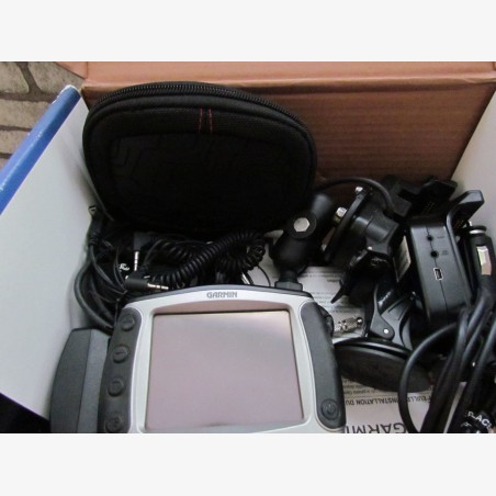 Garmin Zūmo 550 motorcycle/car GPS in good condition