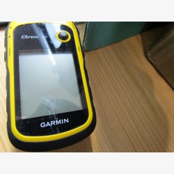 GPS Garmin eTrex 10 – bon état avec peu de signes d'usure esthétiques