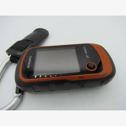 Garmin eTrex 20 in very good condition + Complete Topo France 2026 map + Carabiner