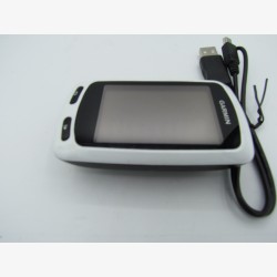 Garmin Edge Touring en Bon état avec câble USB et support déporté